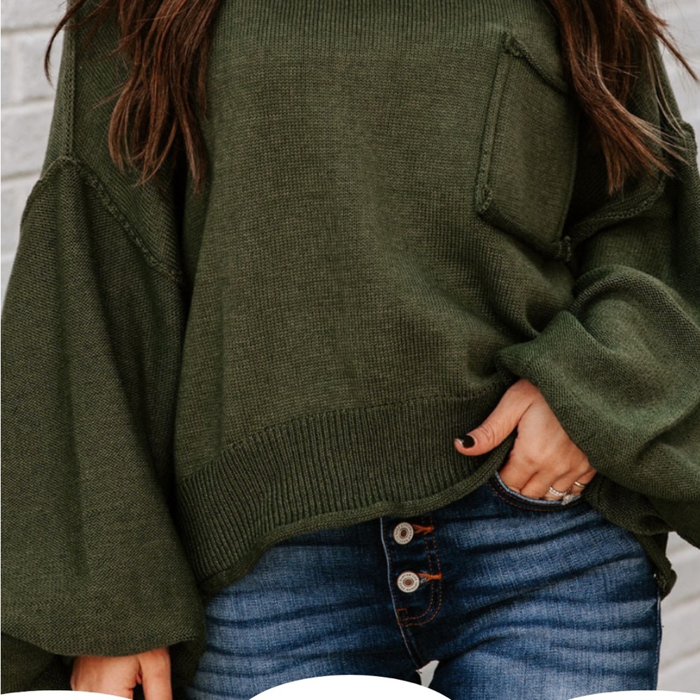 Vici Dolla green sweater